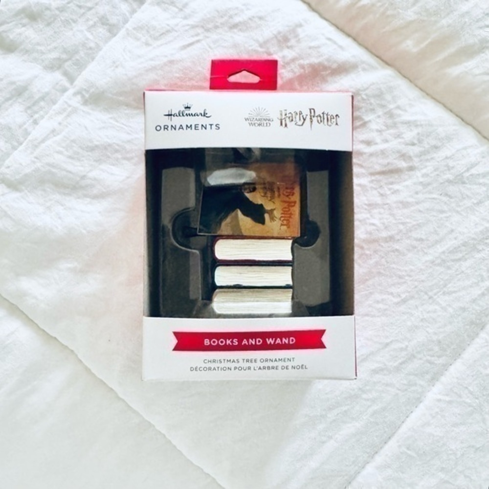 Hallmark Harry Potter Books & Wand Christmas Ornament - Picture 2 of 6
